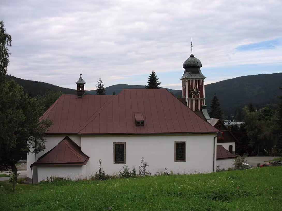 Dnešný pohľad – Kostel svatého Petra a Pavla (Špindlerův Mlýn)