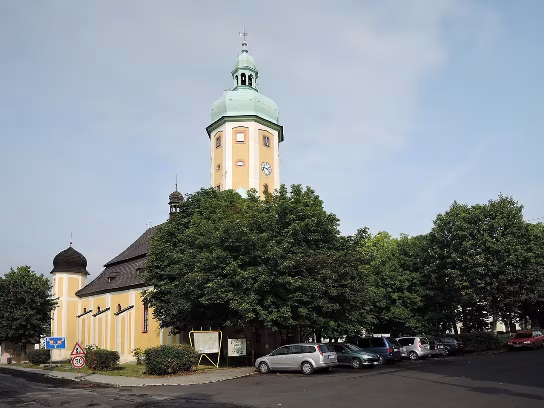 Dnešní pohled – Kostel svatého Vavřince (Horní Blatná)