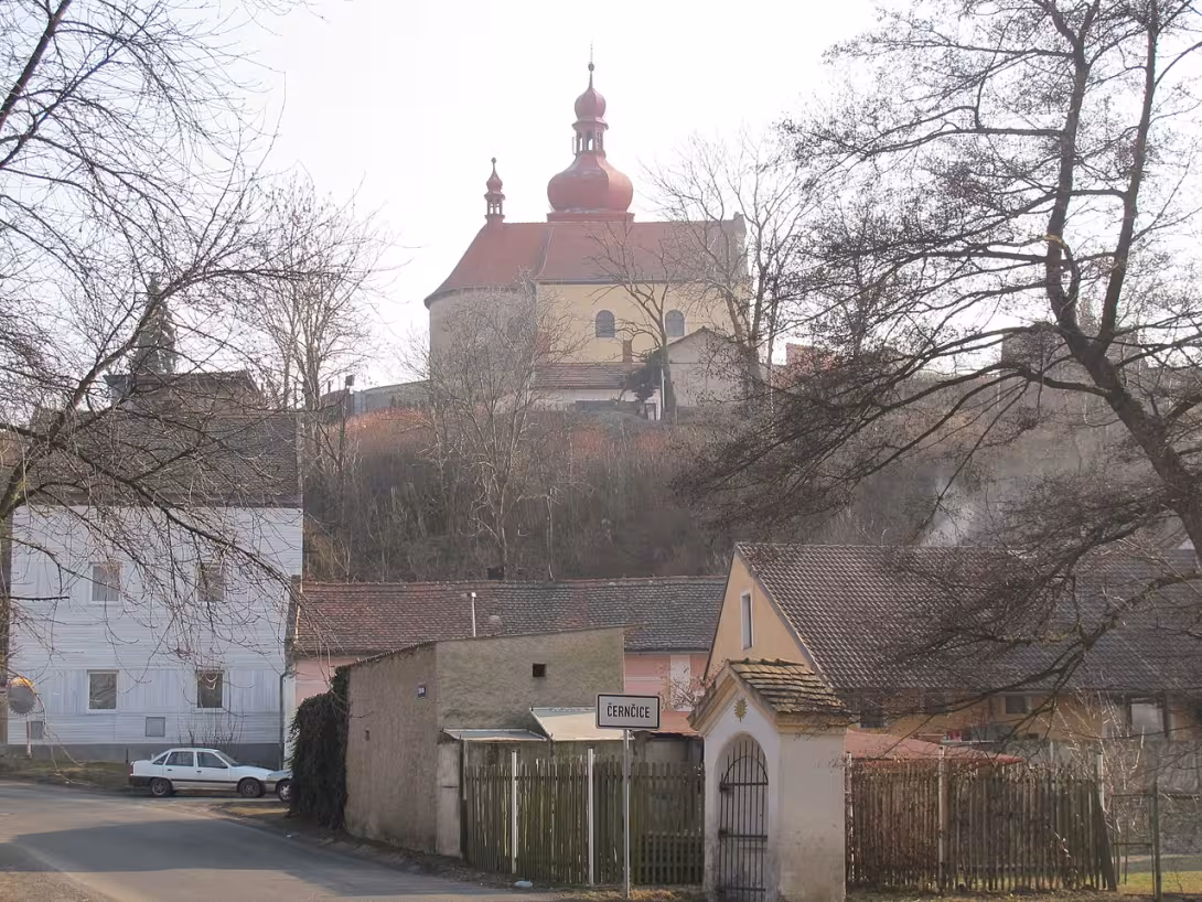 Dnešný pohľad – Kostel svatého Vavřince (Černčice)