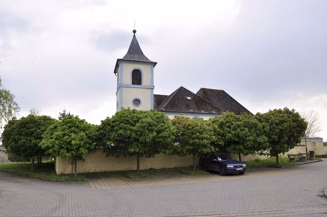 Dnešní pohled – Kostel svatého Vavřince (Žákava)