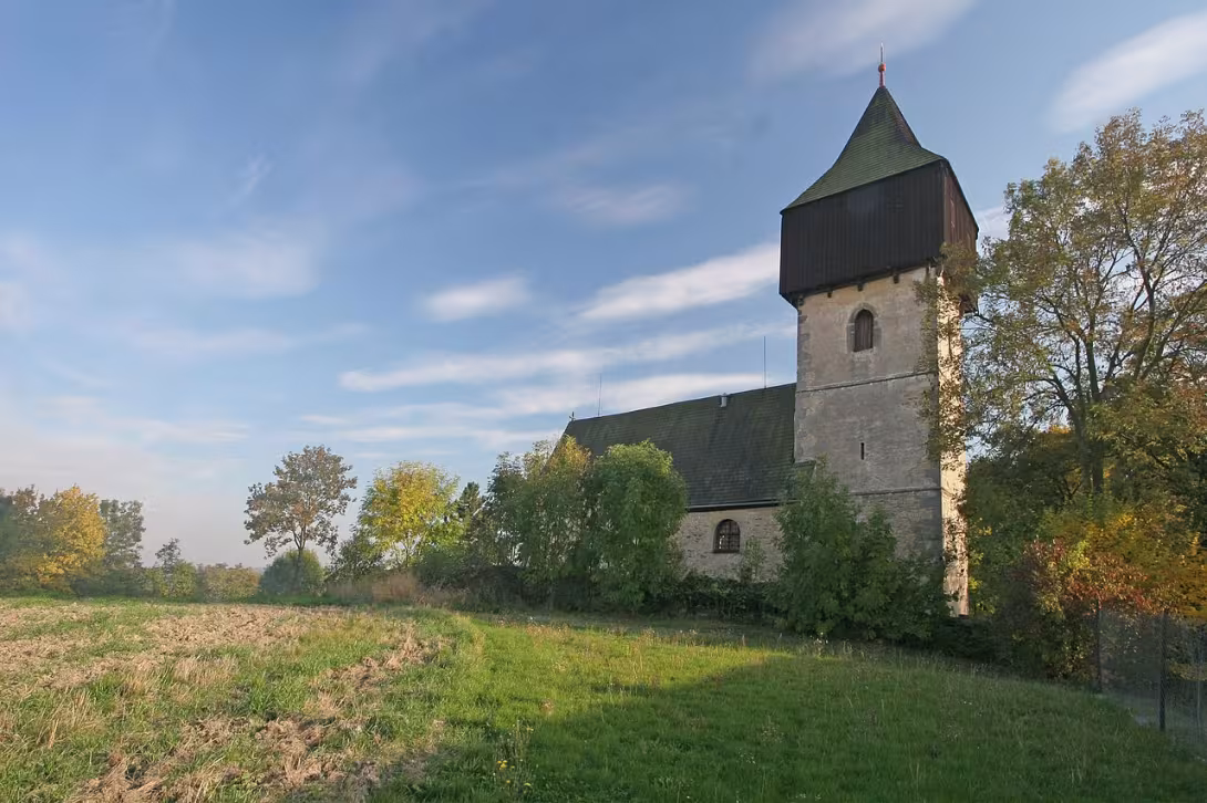 Dzisiejszy widok – Kostel svatého Zikmunda (Králova Lhota)