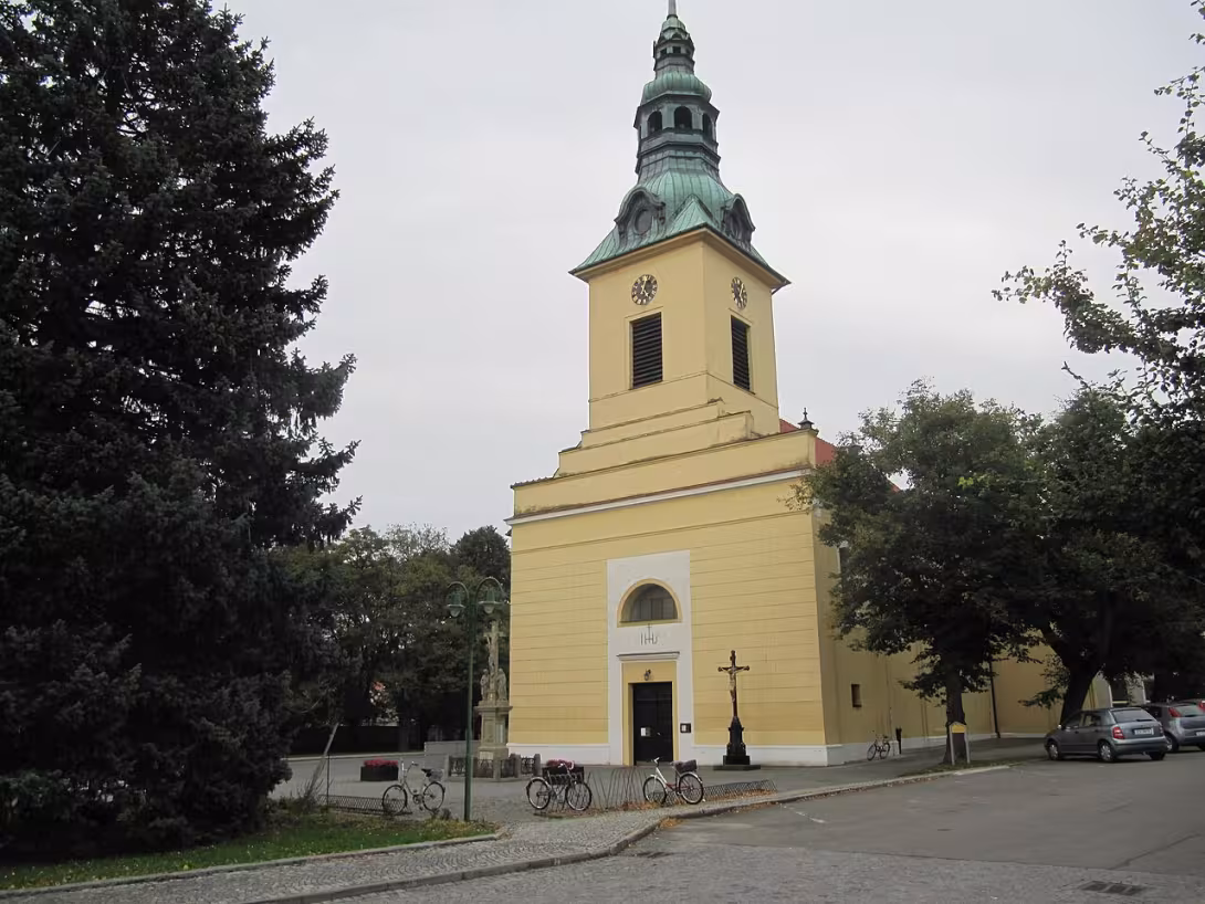 Dnešní pohled – Kostel svatých Andělů strážných (Nivnice)