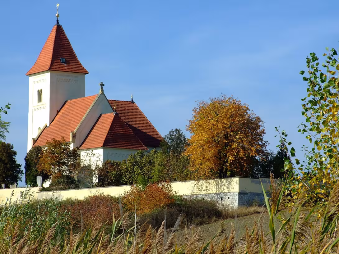Dnešný pohľad – Kostel svatých Jana a Pavla (Krteň)