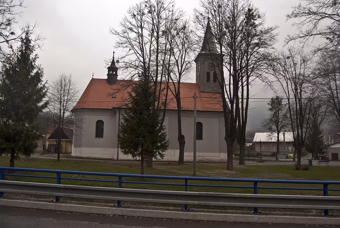 Today's view – Kostel svatých Petra a Pavla (Lichnov)