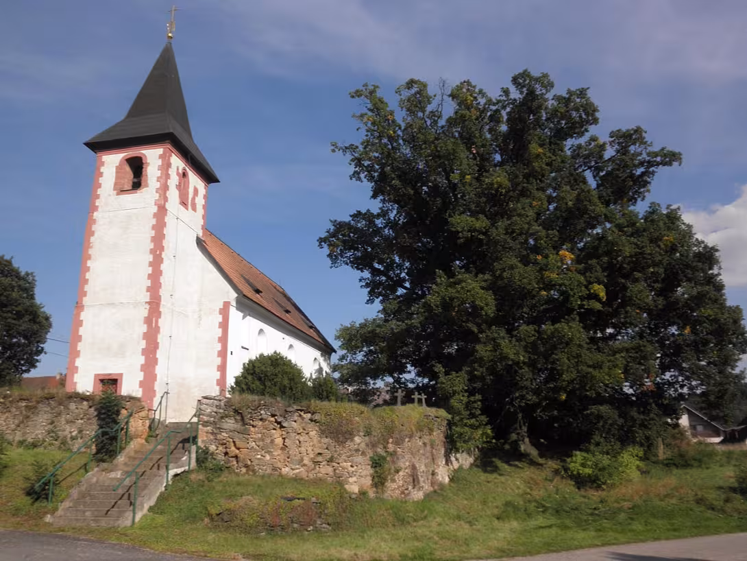 Dzisiejszy widok – Kostel svatých Petra a Pavla (Skviřín)