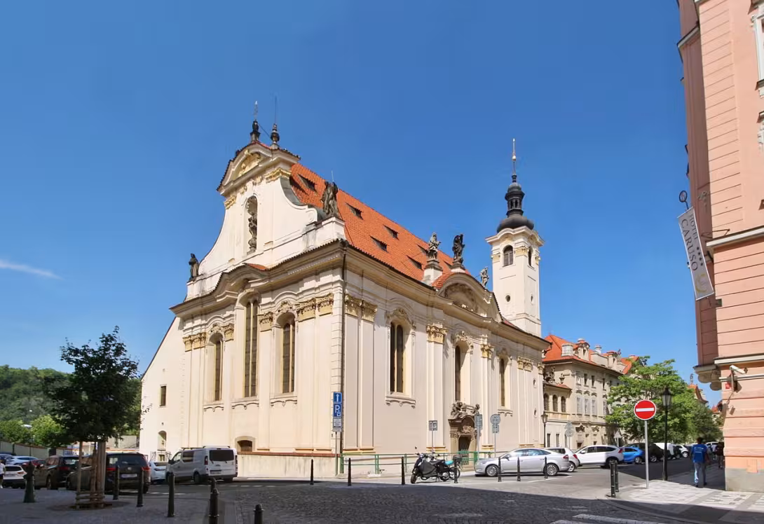 Dnešní pohled – Kostel svatých Šimona a Judy (Praha)