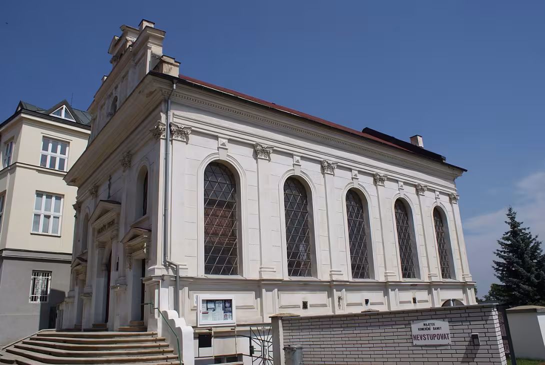 Dnešní pohled – Synagoga na Kladně