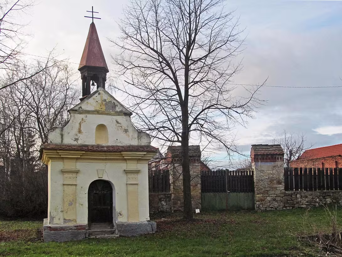 Dnešní pohled – kaple (Drahomyšl)