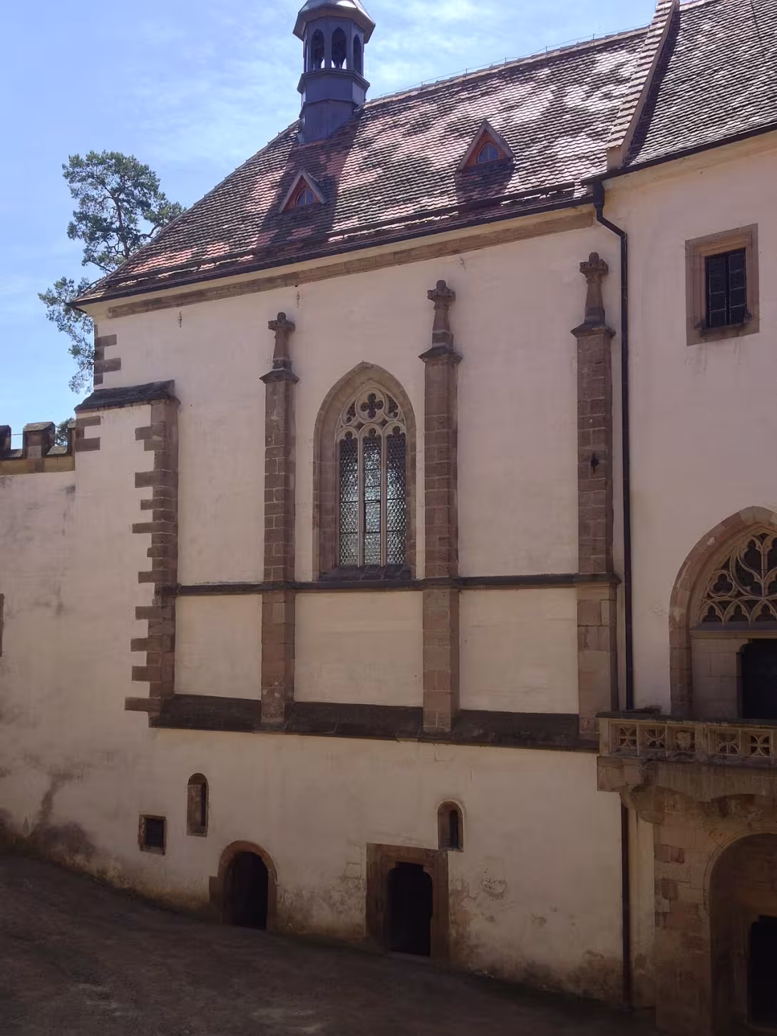 Dnešní pohled – kaple Korunování Panny Marie (Křivoklát)