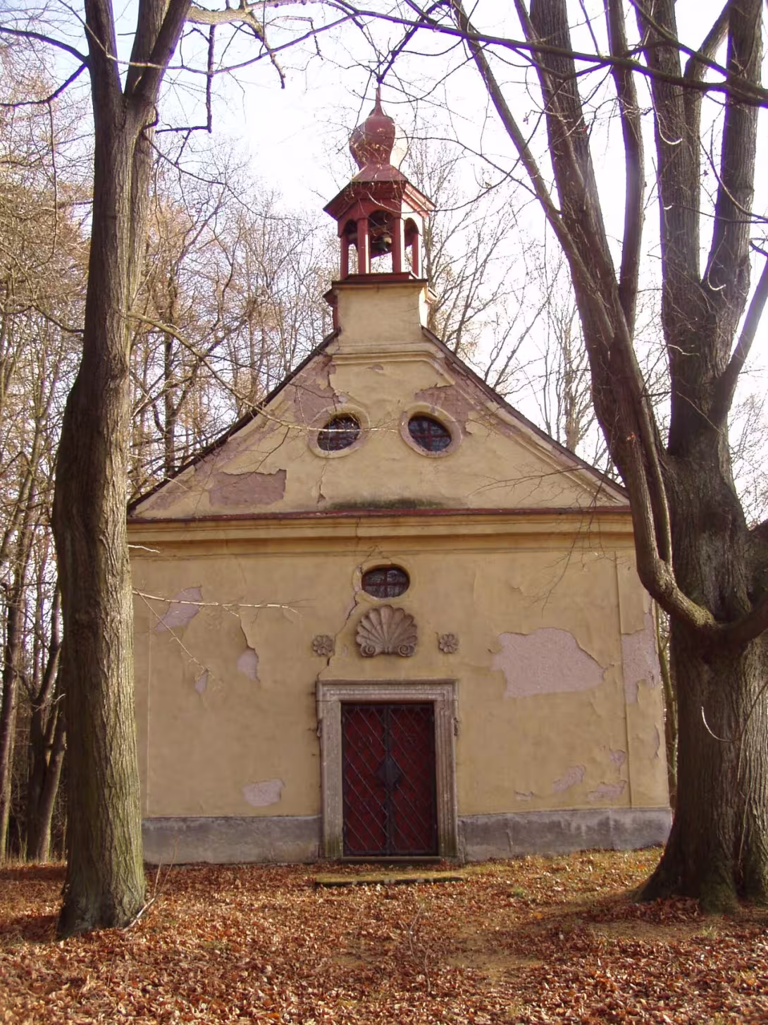 Dzisiejszy widok – kaple Narození Panny Marie (Česká Skalice)