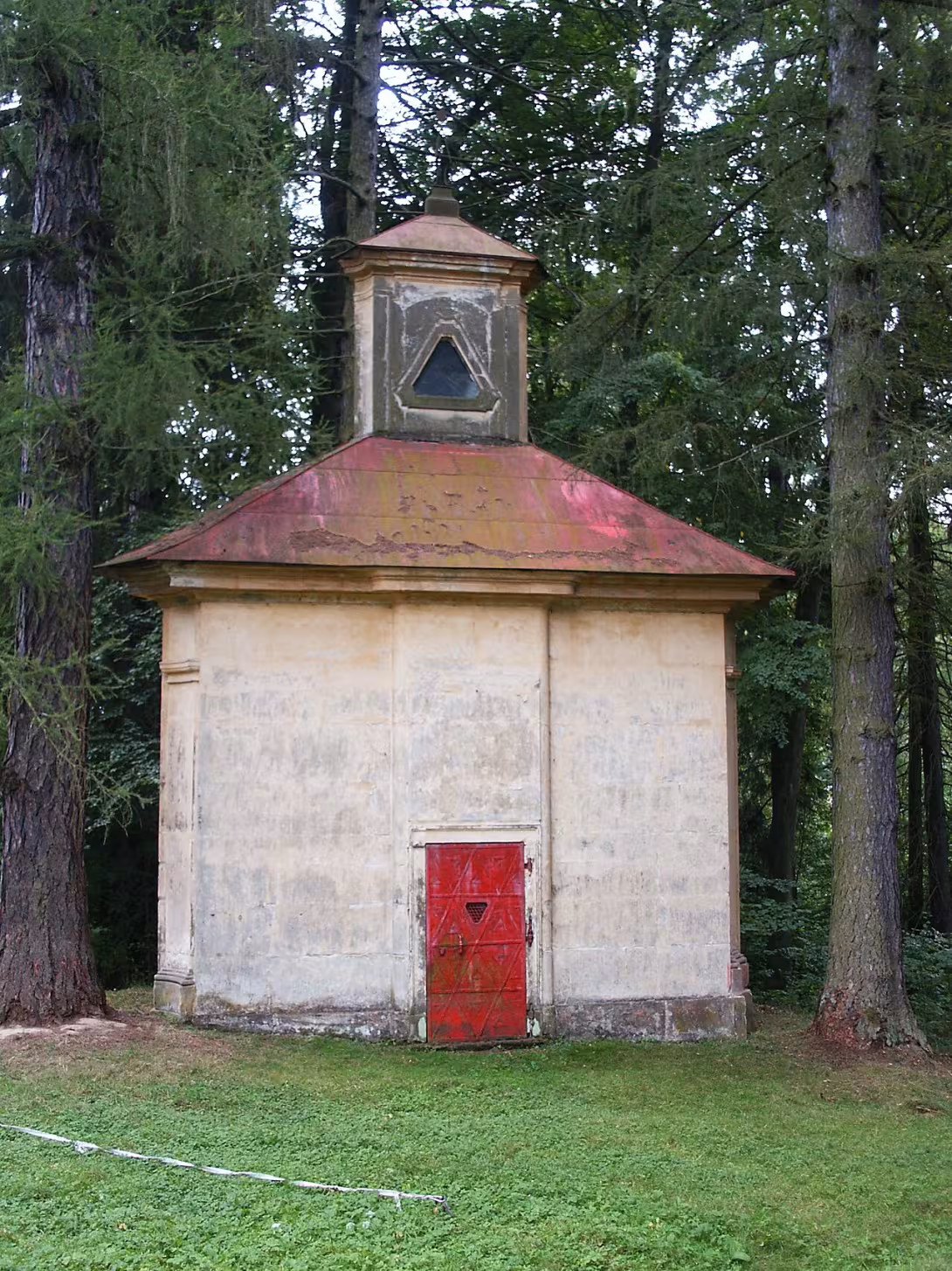 Dzisiejszy widok – kaple Nejsvětější Trojice (Ohařice)
