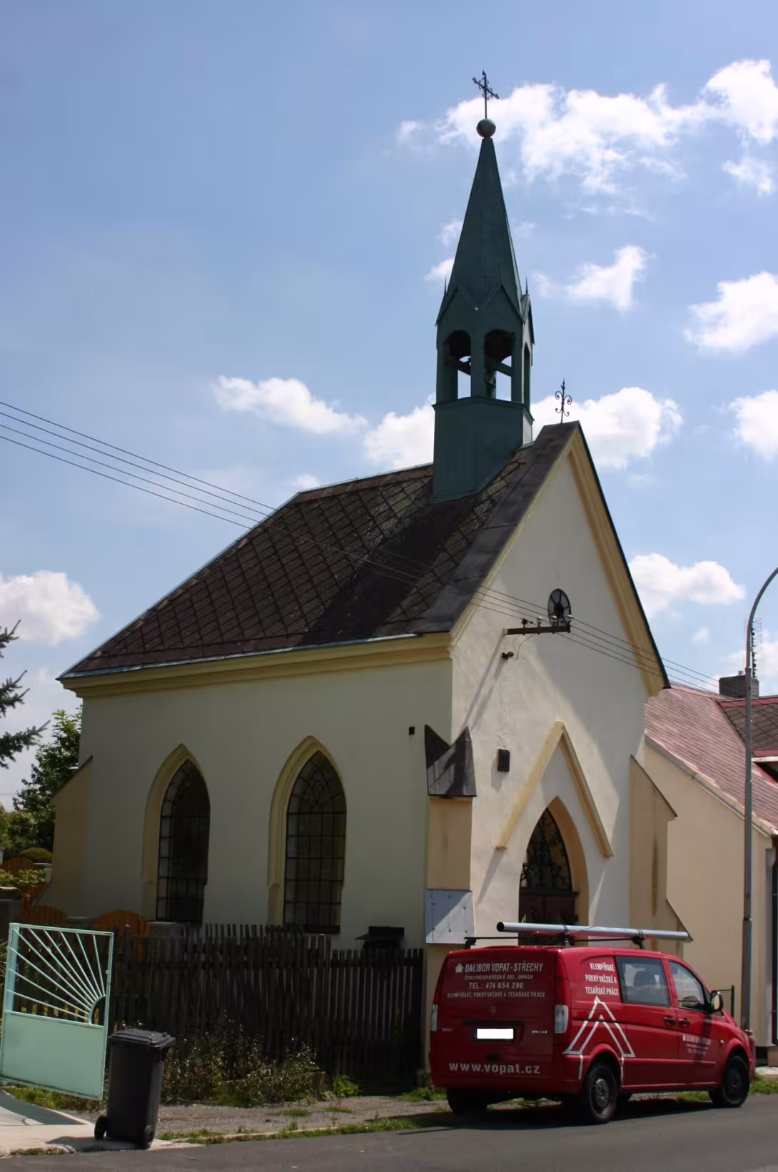 Dnešní pohled – kaple Nejsvětější Trojice (Lom)