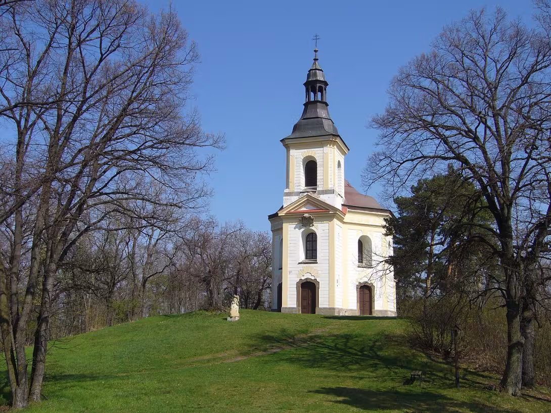 Dnešní pohled – kaple Panny Marie Pomocné (Vintířov)