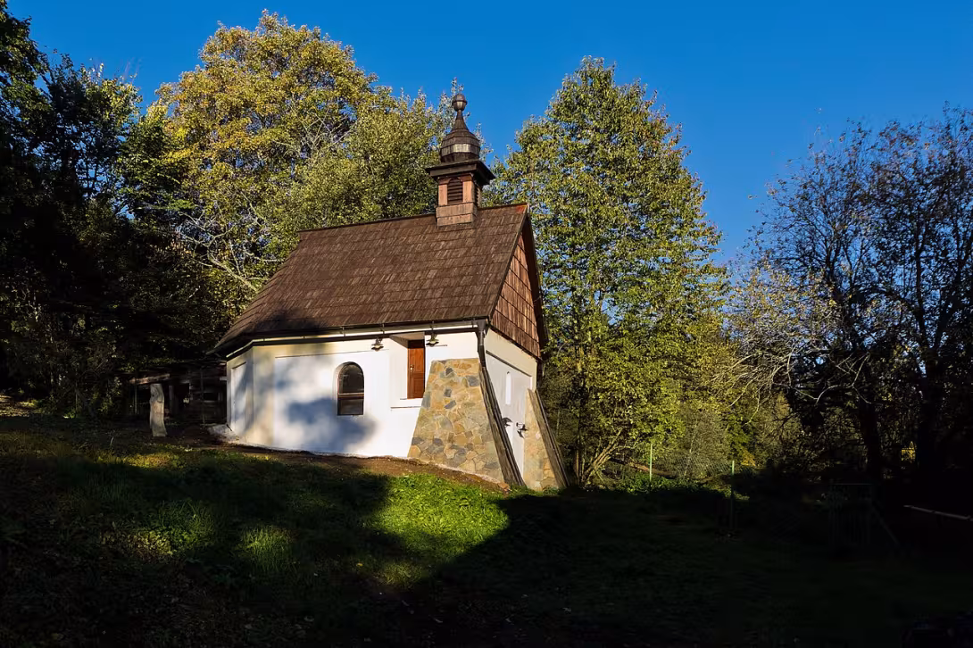 Dnešní pohled – kaple svaté Barbory (Podlesí)