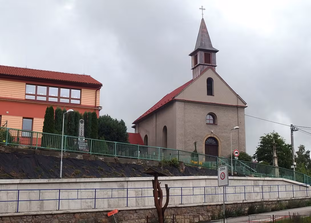 Dnešní pohled – kaple svaté Máří Magdalény (Mniší)
