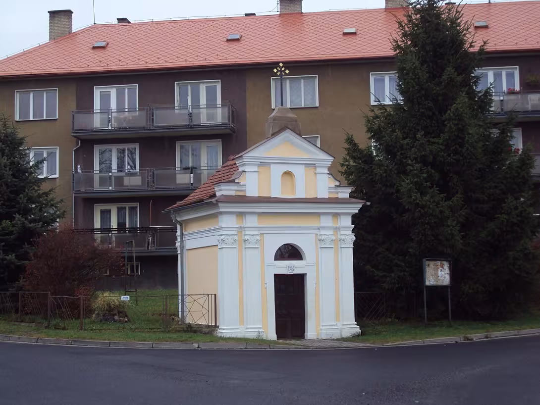 Dnešní pohled – kaple svaté Rozálie (Arnultovice)