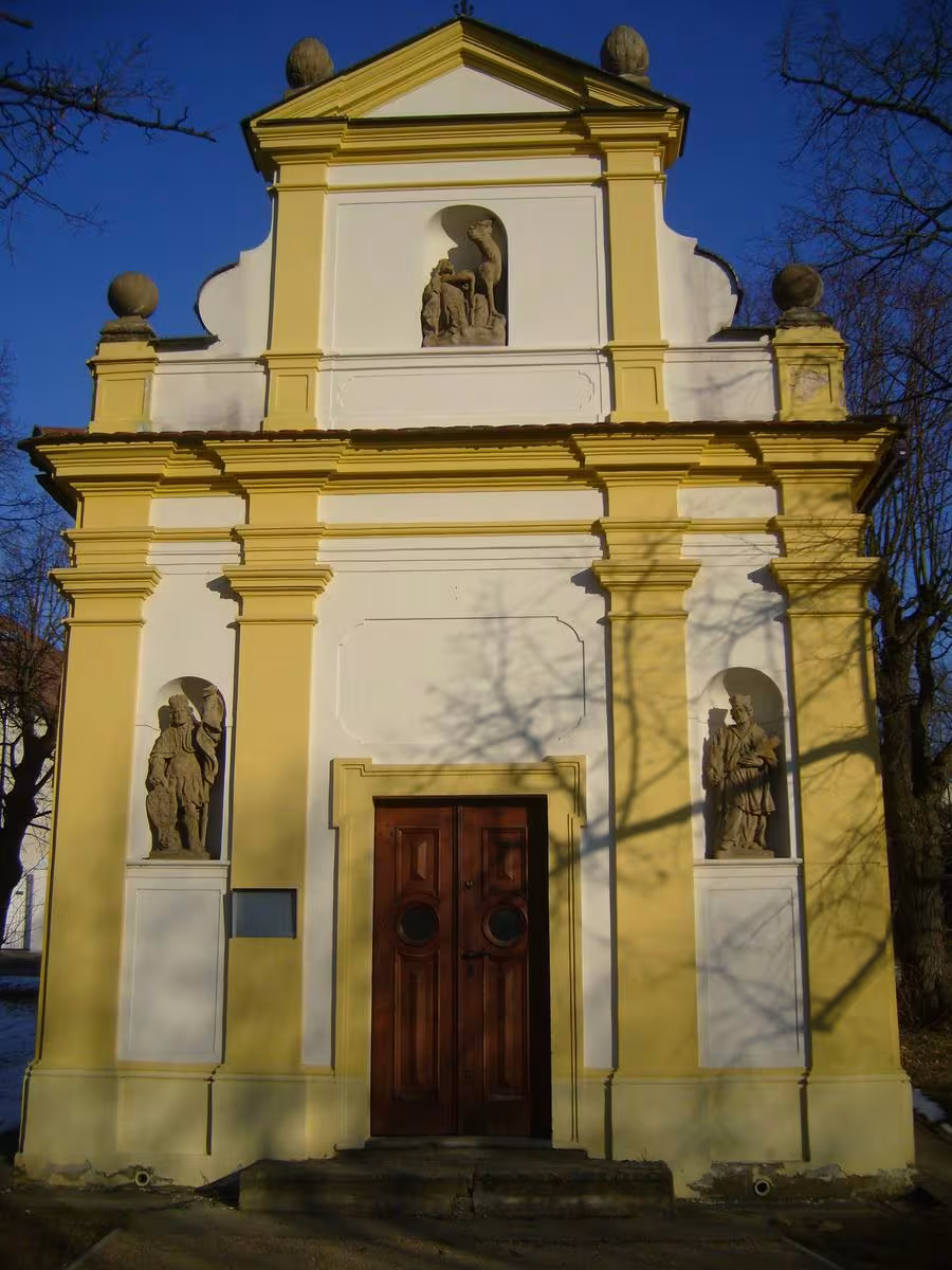 Dnešní pohled – kaple svatého Huberta (Mstišov)