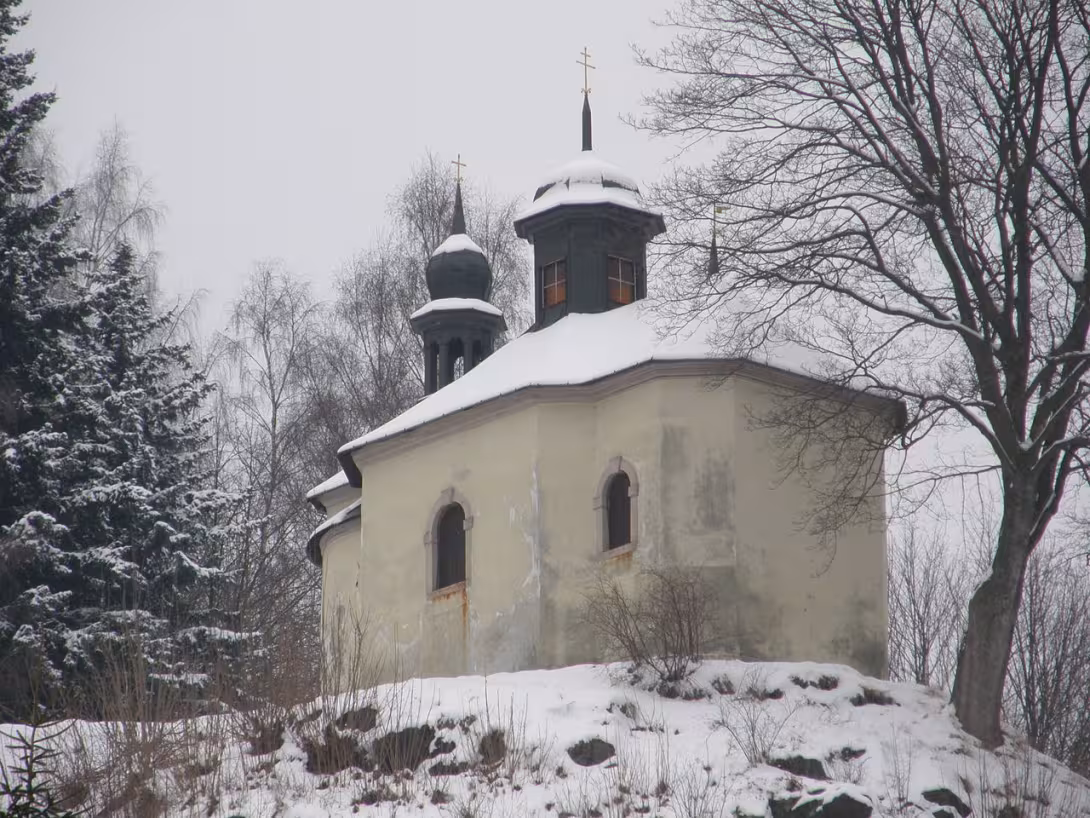 Dnešní pohled – kaple svatého Jana Nepomuckého (Jáchymov)
