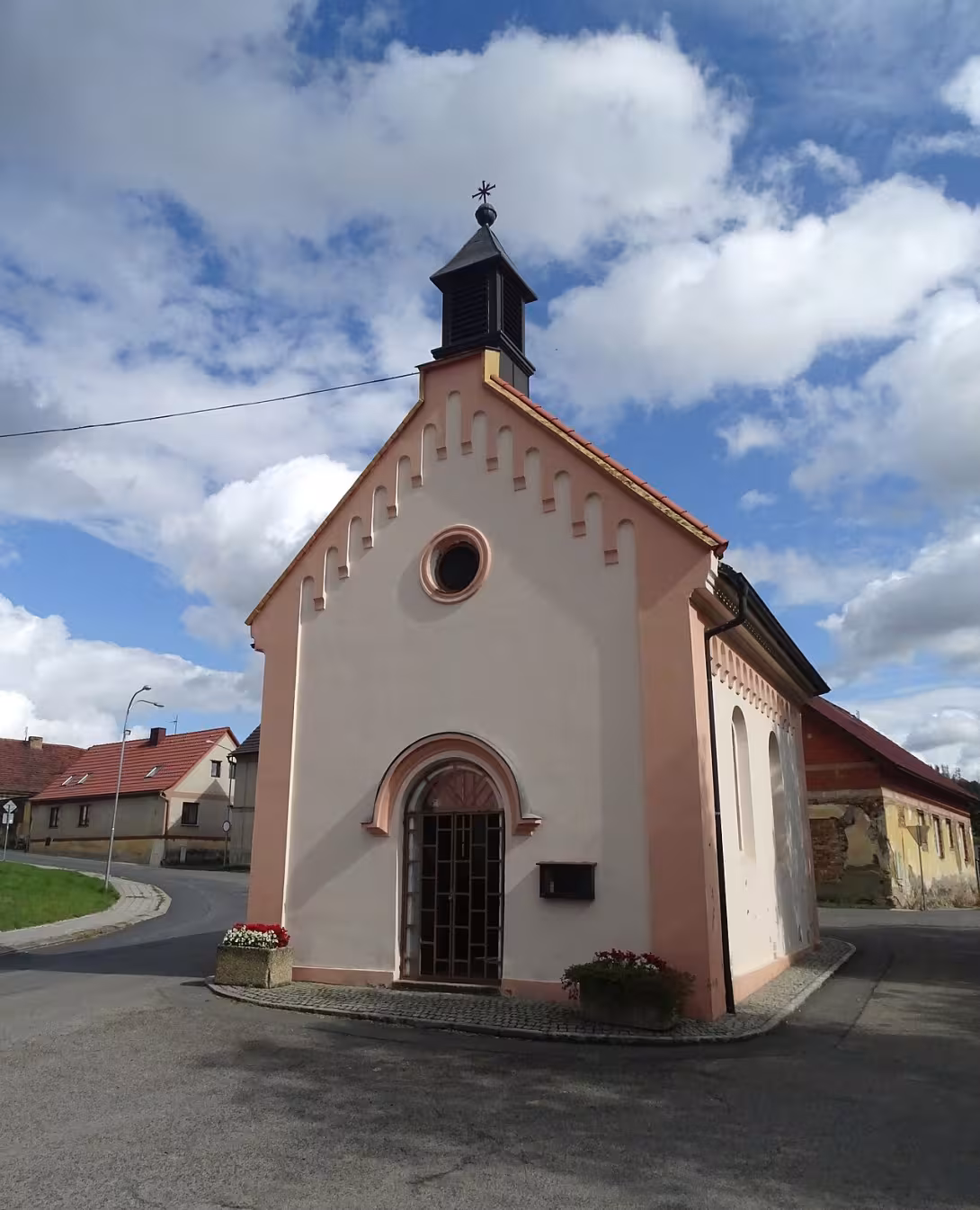 Dnešní pohled – kaple svatého Jana Nepomuckého (Příchovice)