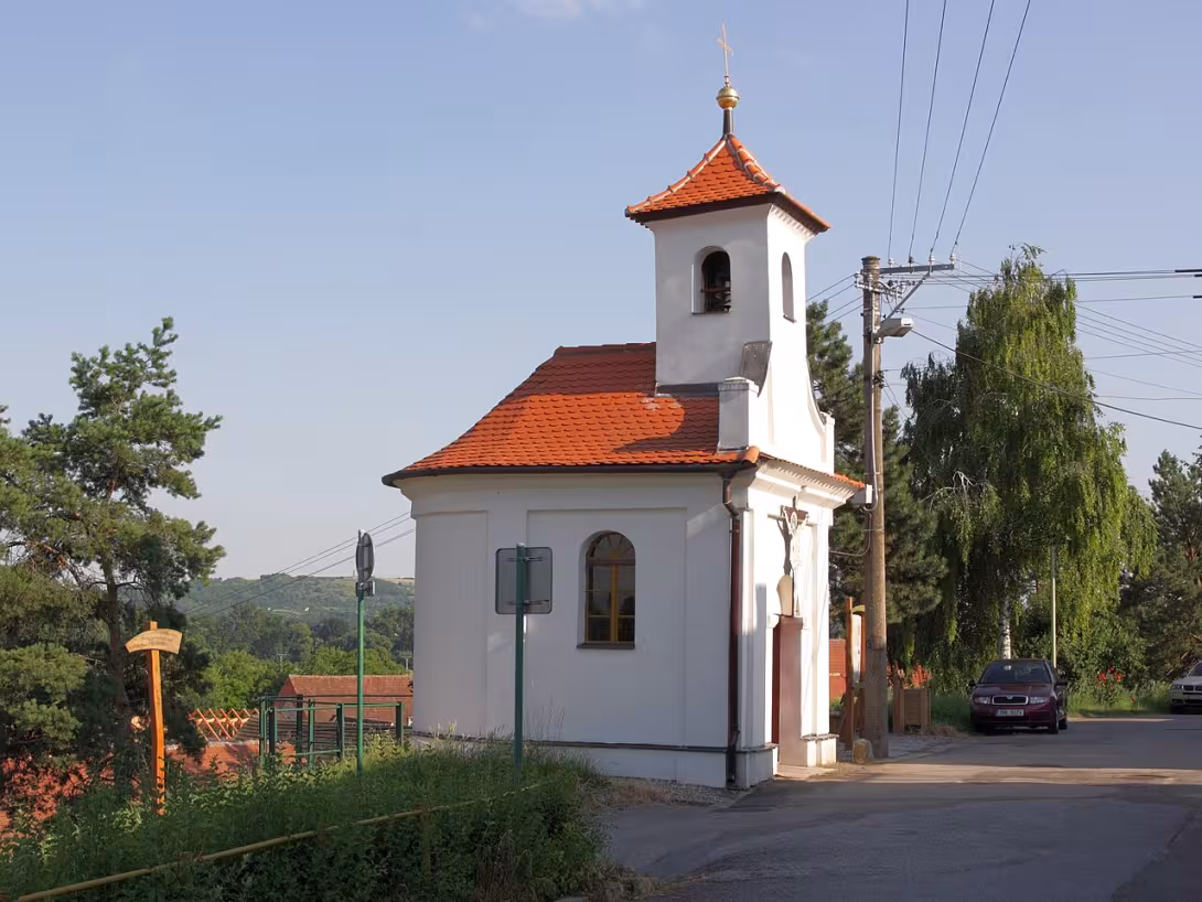 Dnešní pohled – kaple svatého Václava (Holasice)