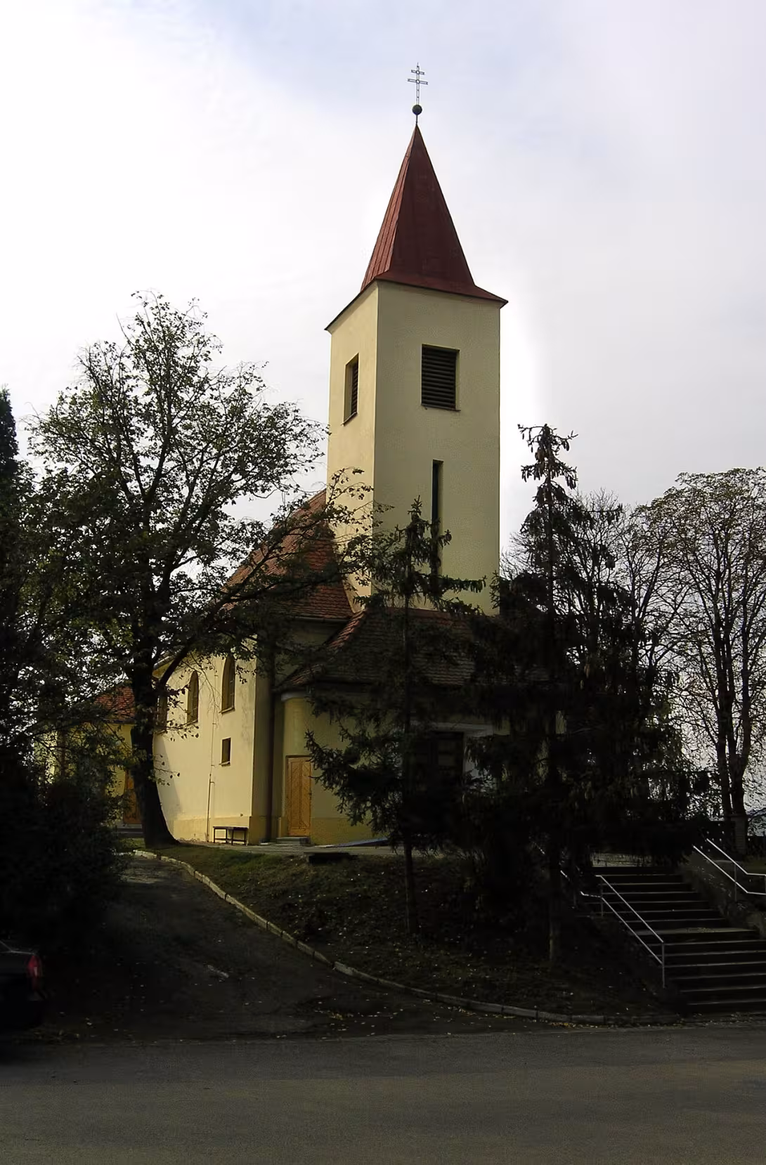 Dnešní pohled – kostel Božského Srdce Páně (Terezín)