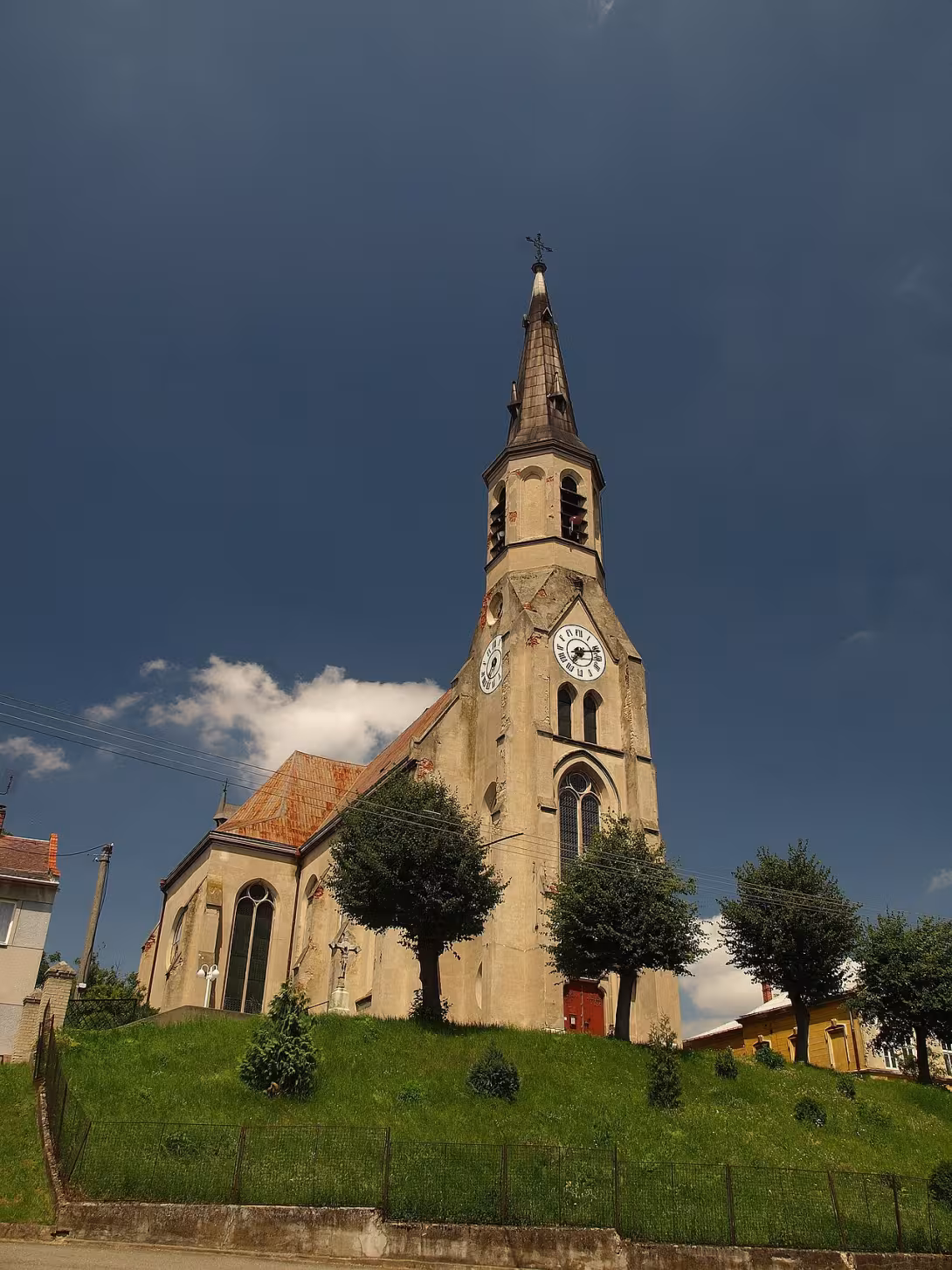 Dnešní pohled – kostel Nanebevzetí Panny Marie (Stará Ves)