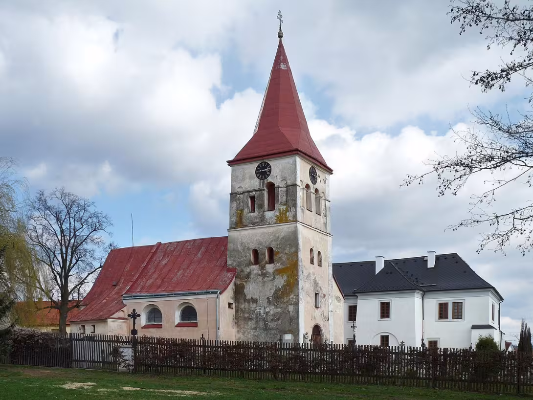 Dnešní pohled – kostel Narození Panny Marie (Pluhův Žďár)