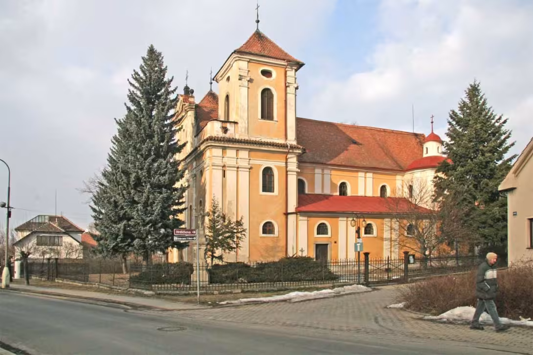 Dnešní pohled – kostel Narození Panny Marie (Dašice)