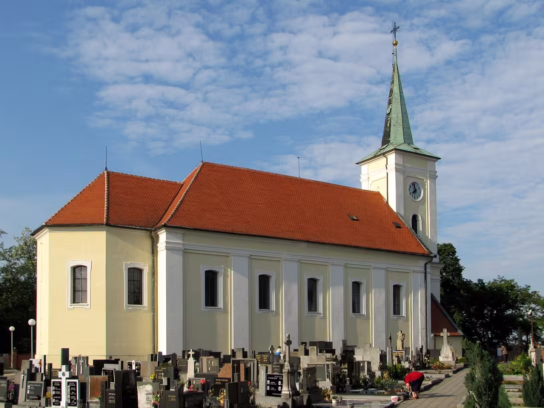 Dnešní pohled – kostel Navštívení Panny Marie (Mistřín)