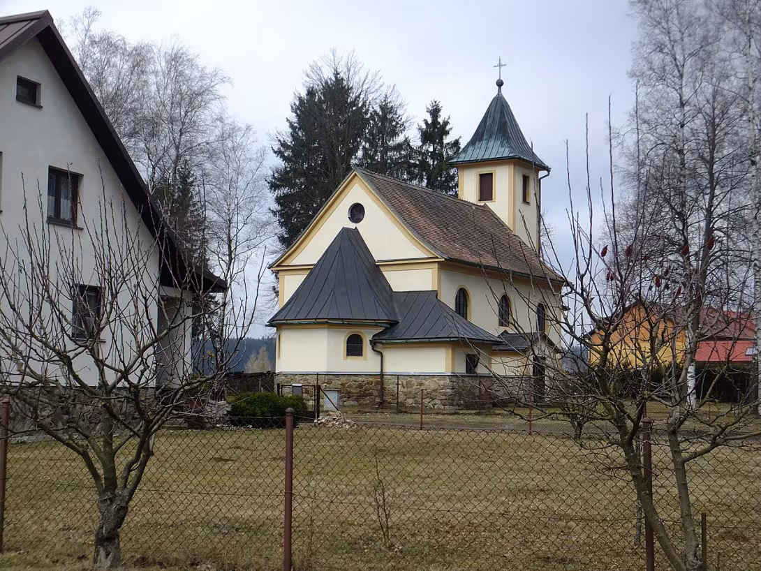 Dnešní pohled – kostel Panny Marie Pomocnice křesťanů (Moravské Křižánky)