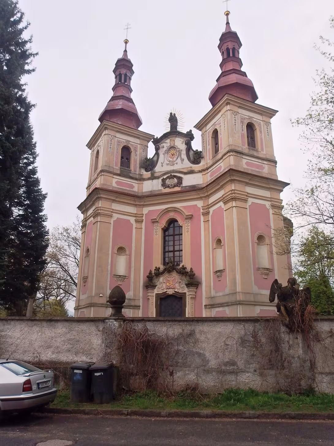 Dnešní pohled – kostel Panny Marie Utěšitelky