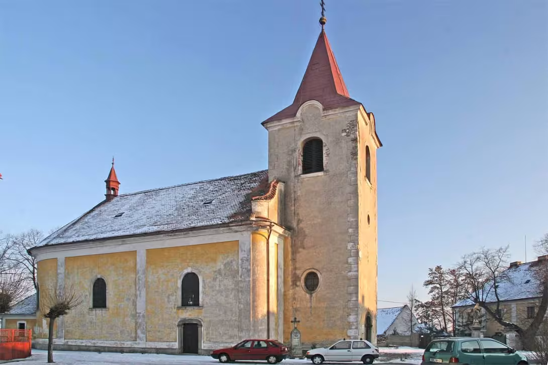 Dnešní pohled – kostel Stětí svatého Jana Křtitele (Týnec nad Labem)