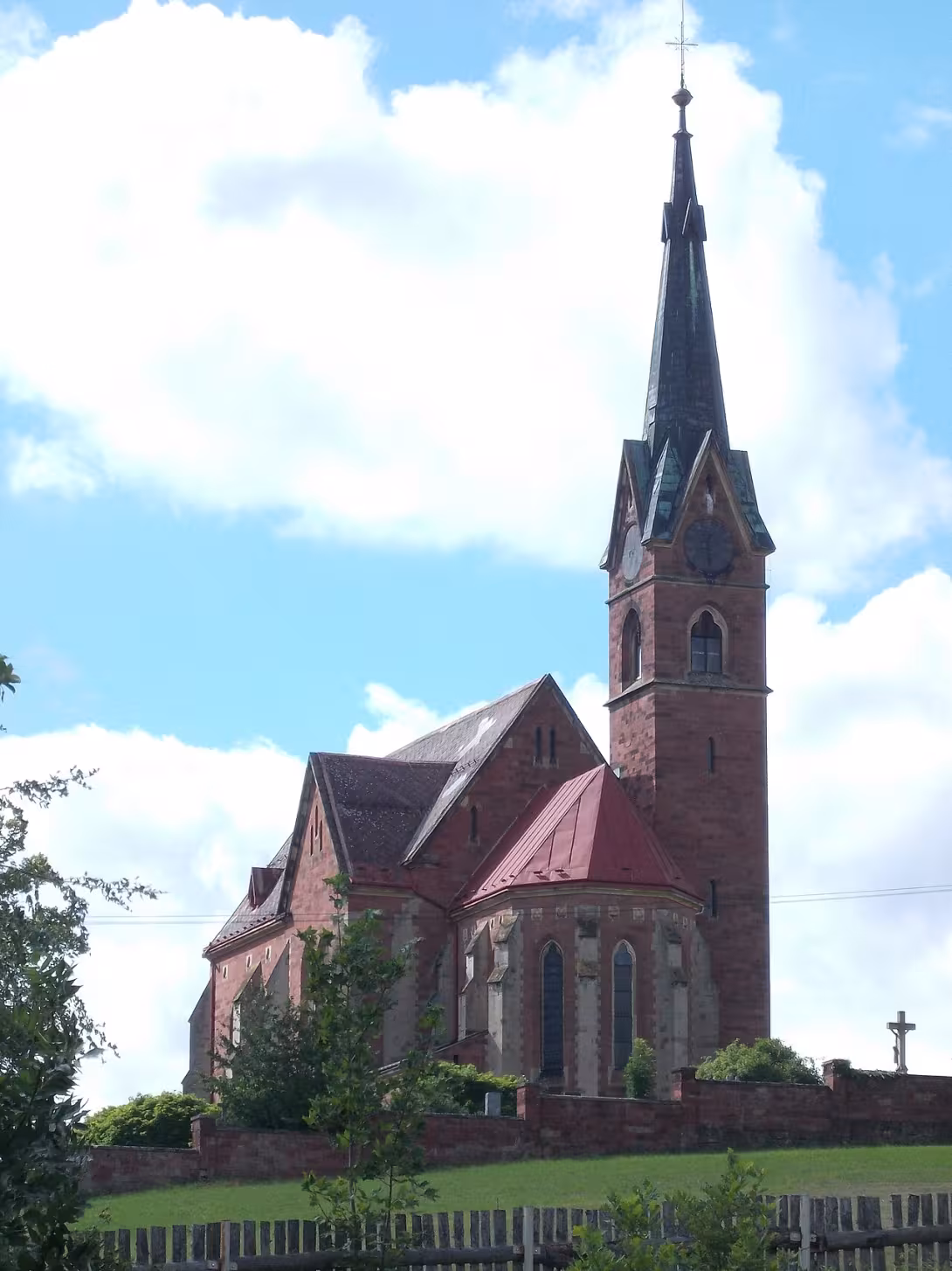Dnešní pohled – kostel sv. Jana Nepomuckého (Zálesní Lhota)
