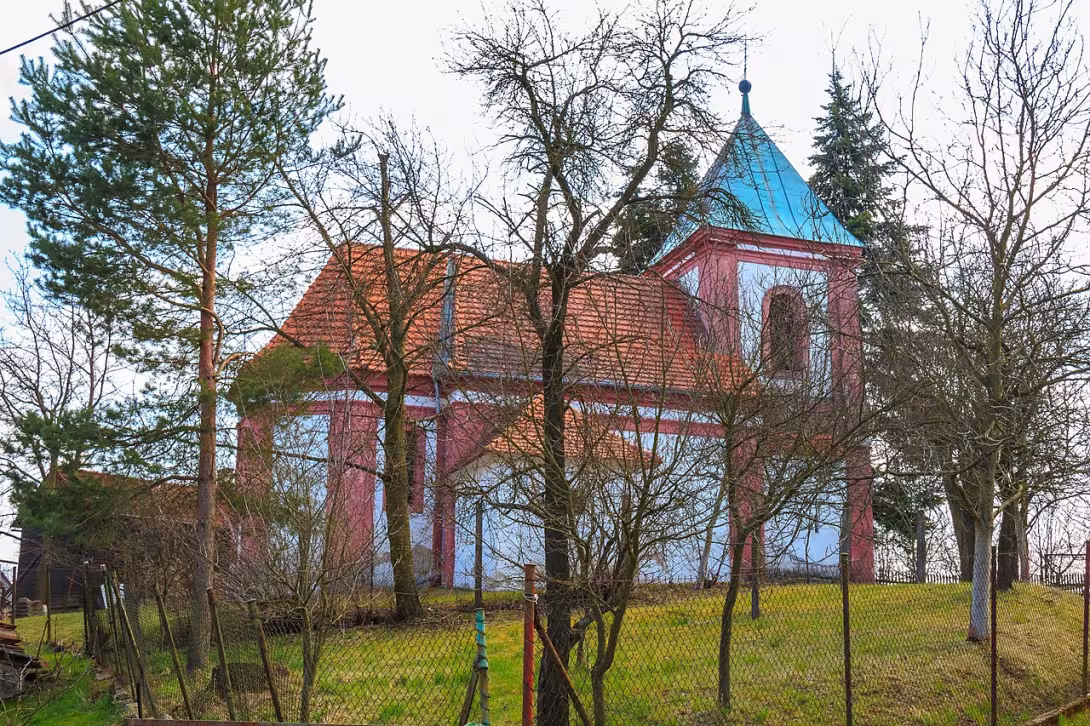 Dnešní pohled – kostel svaté Anny (Smrček)
