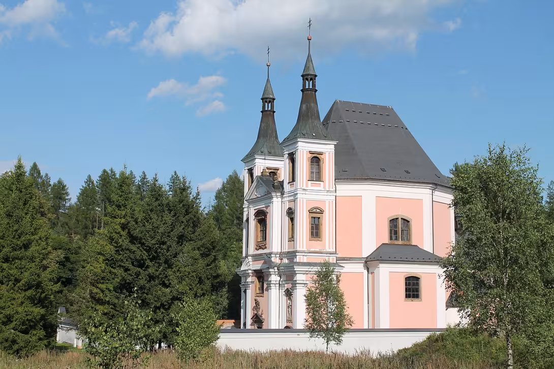 Dnešní pohled – kostel svaté Anny a svatého Jakuba Většího