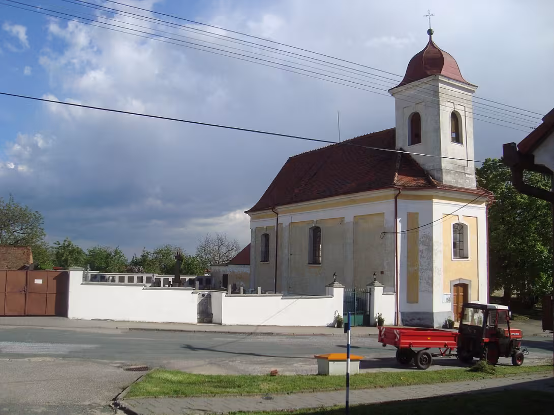 Dnešní pohled – kostel svaté Kunhuty (Hlína)