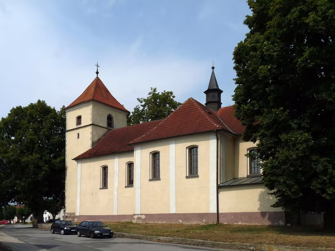 Dnešní pohled – kostel svaté Maří Magdalény (Dolní Cerekev)