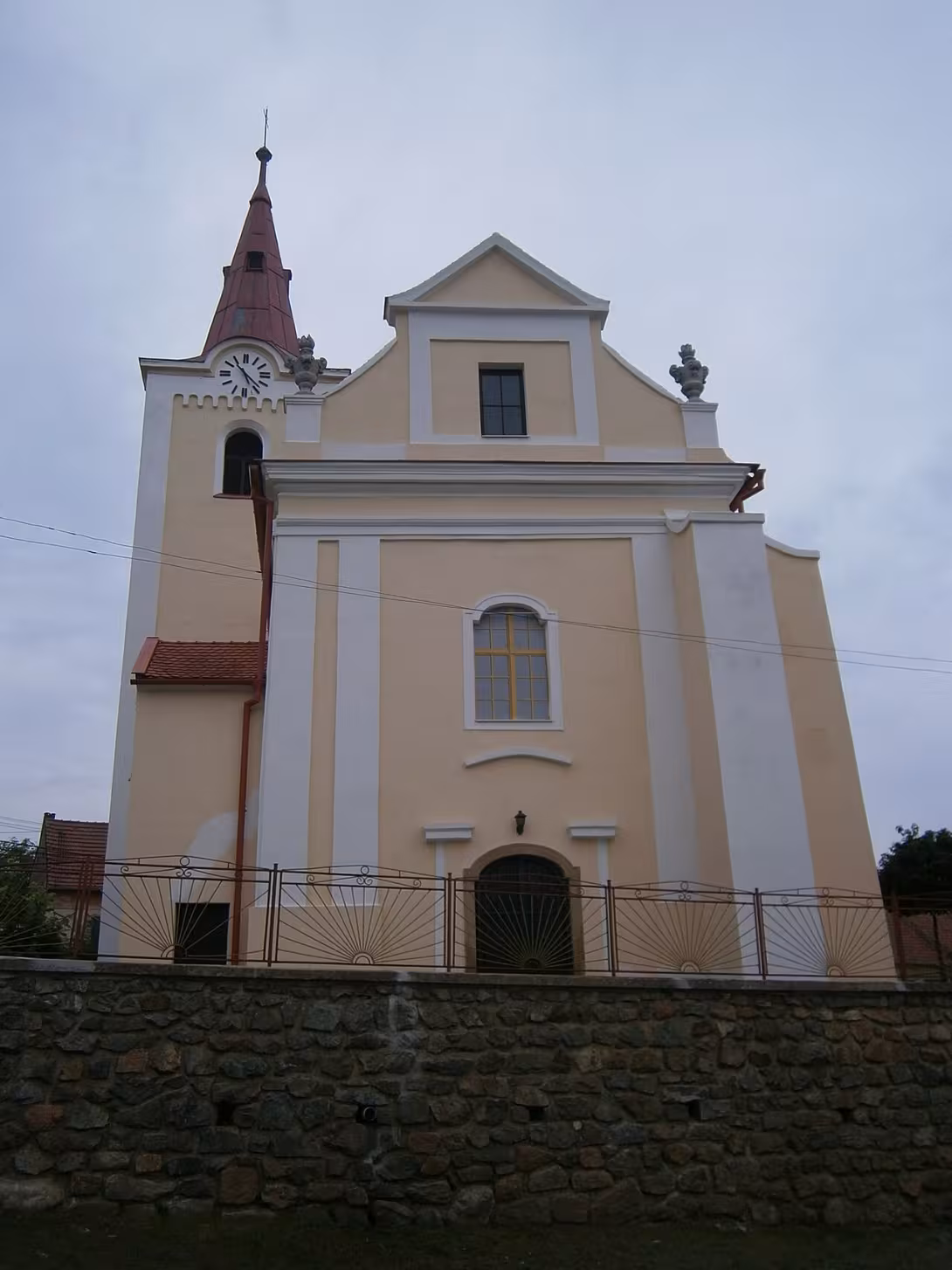 Dnešní pohled – kostel svatého Bartoloměje (Medlov)
