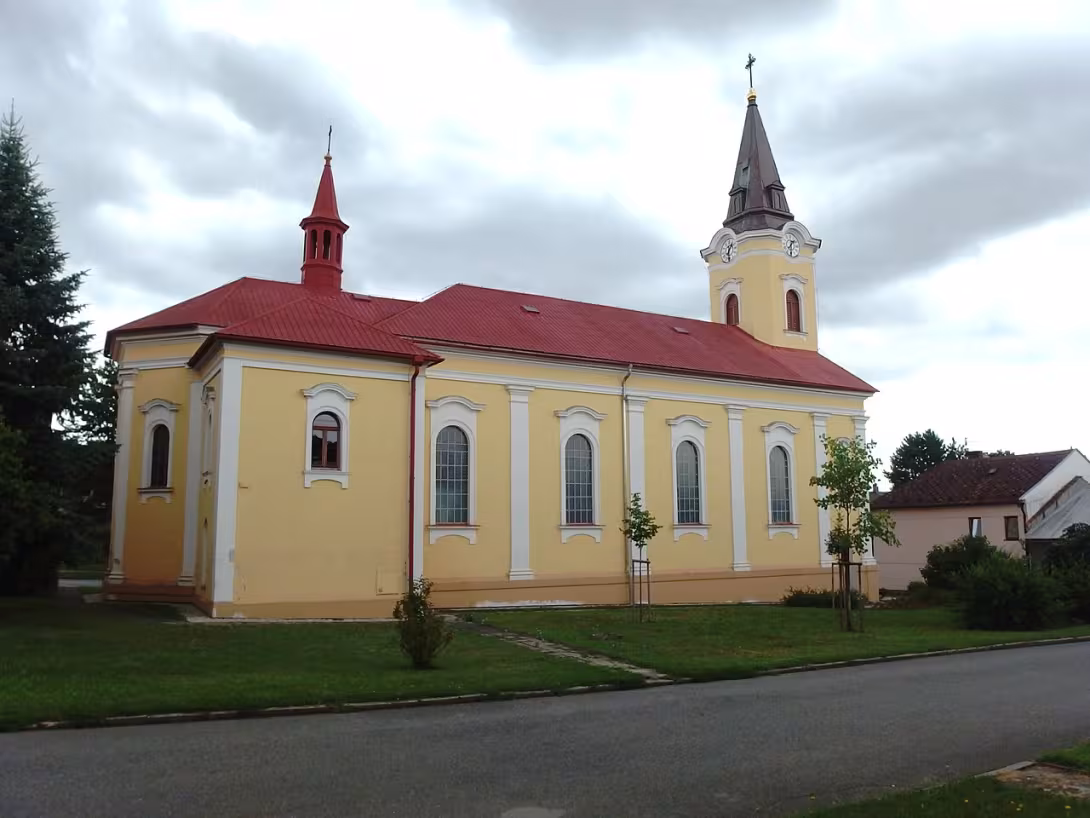 Dzisiejszy widok – kostel svatého Cyrila a Metoděje (Doloplazy)