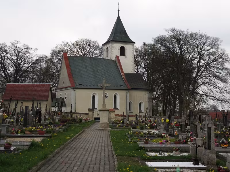 Dnešní pohled – kostel svatého Jakuba Většího (Křeč)