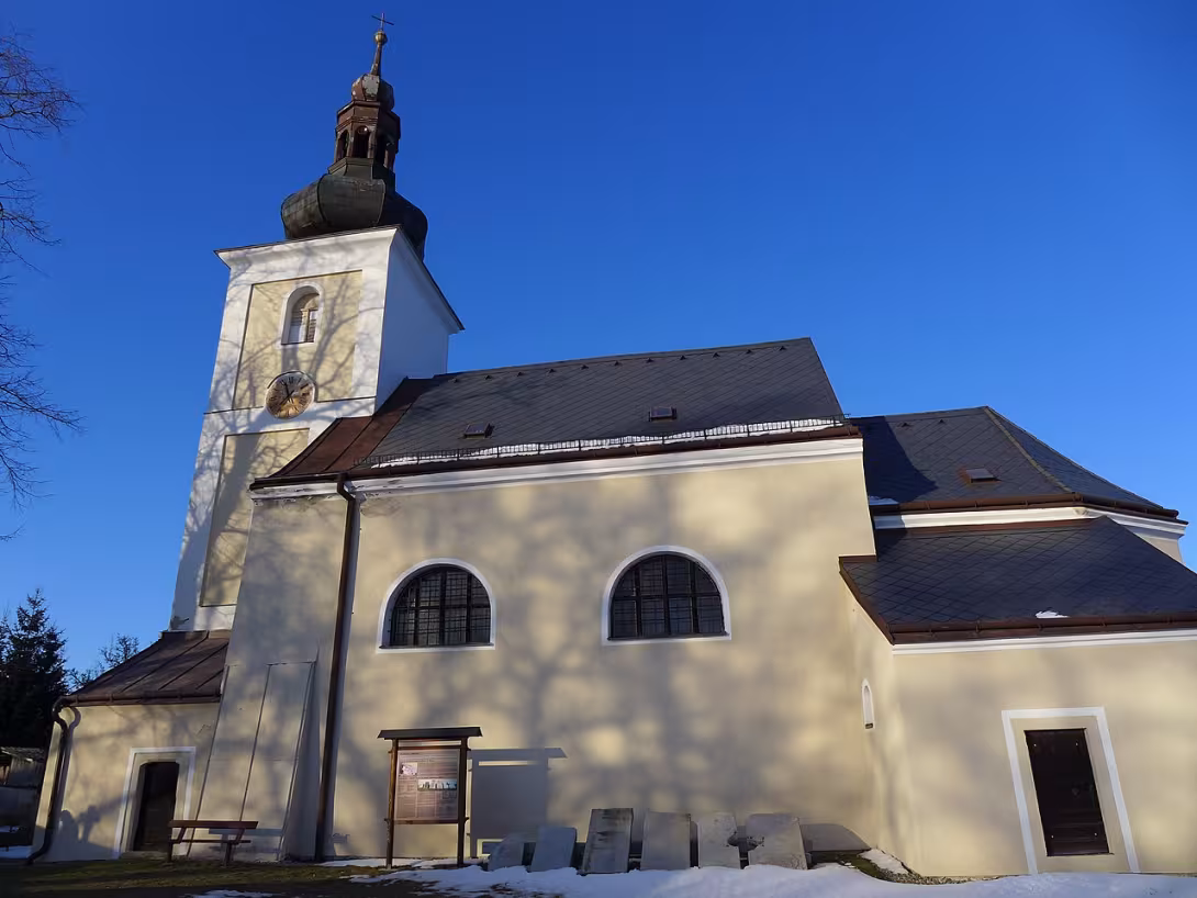 Dnešní pohled – kostel svatého Jakuba Většího (Vílanec)