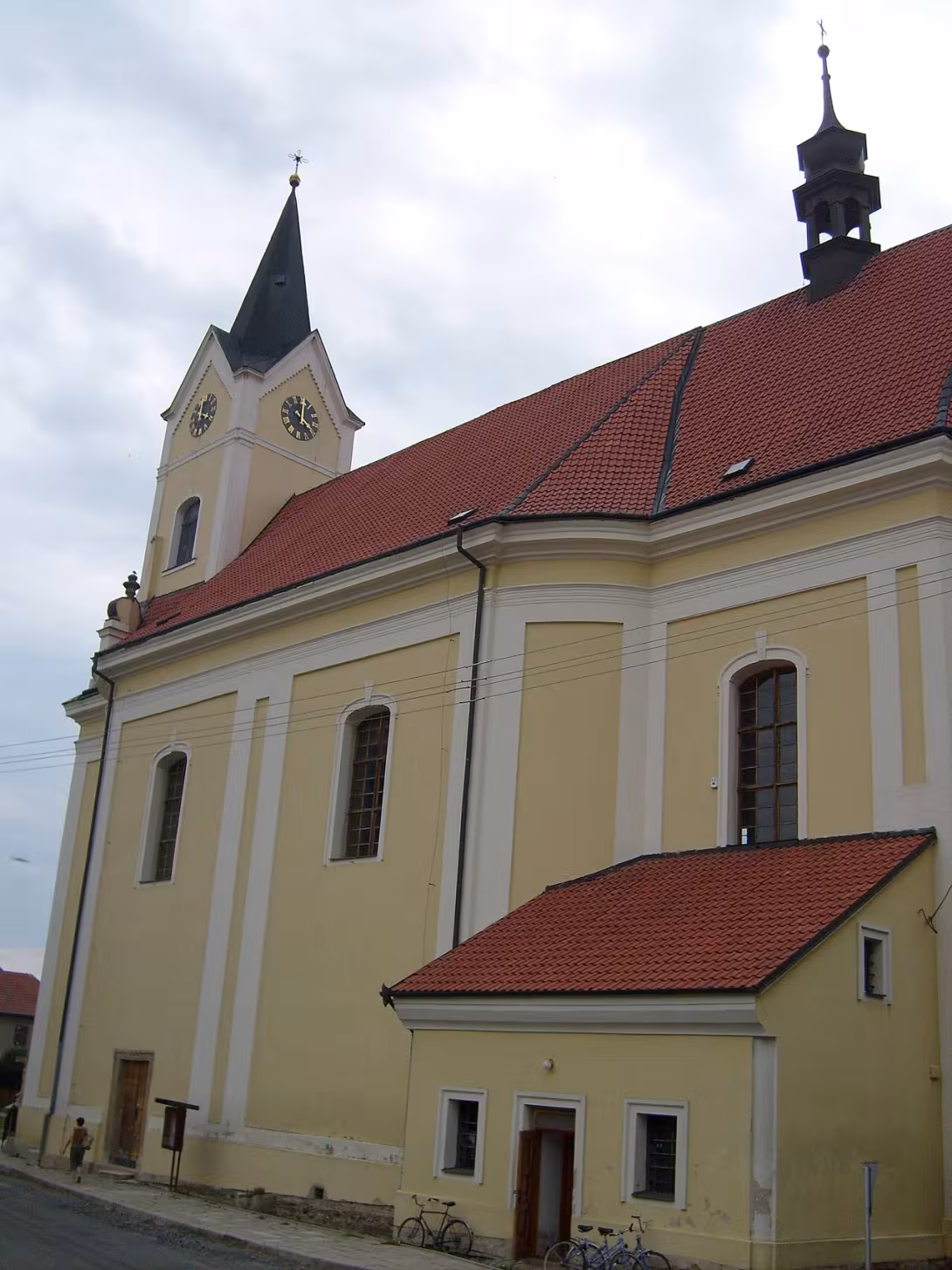 Dnešní pohled – kostel svatého Jana Křtitele (Čechy pod Kosířem)