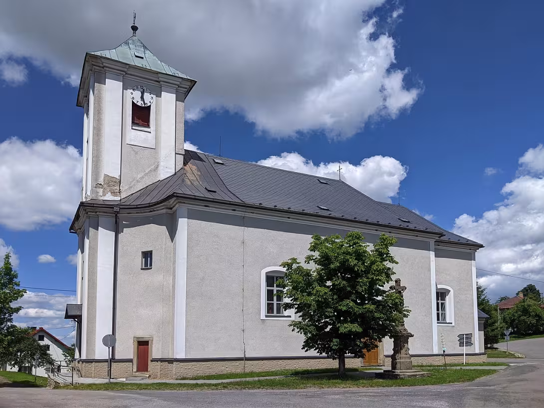 Dnešní pohled – kostel svatého Jana Nepomuckého (Cotkytle)