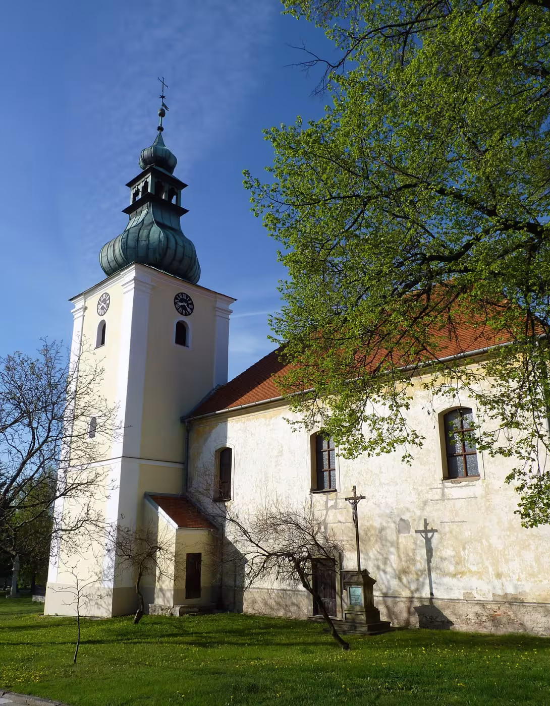 Dnešní pohled – kostel svatého Linharta (Havraníky)
