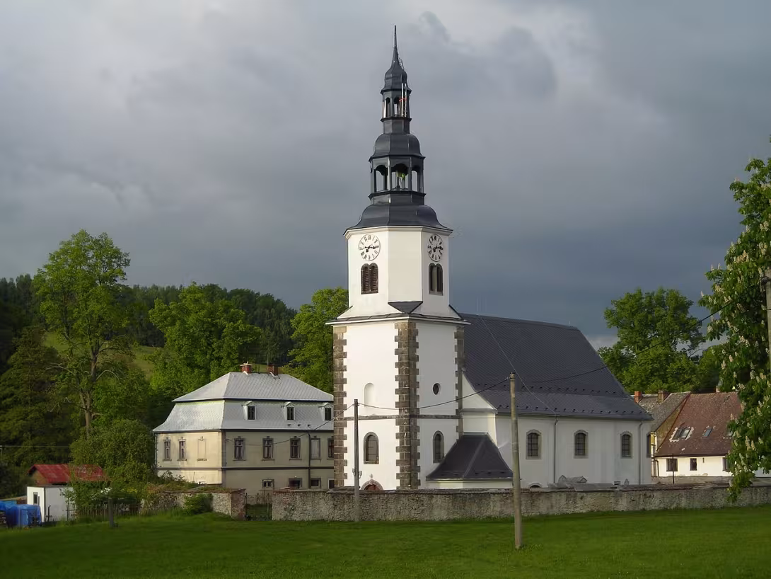 Dzisiejszy widok – kostel svatého Mikuláše v Bílém Kostele nad Nisou