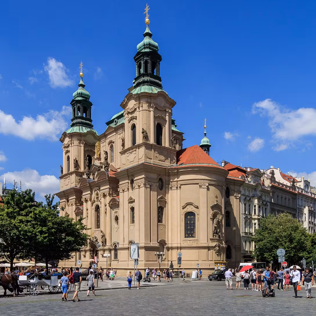 Dnešní pohled – kostel svatého Mikuláše v Praze-Starém Městě