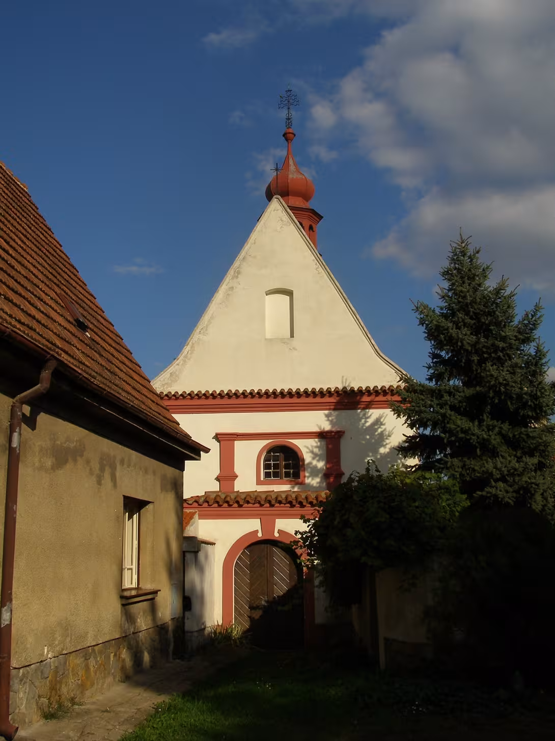 Dzisiejszy widok – kostel svatého Petra (Brandýs nad Labem)