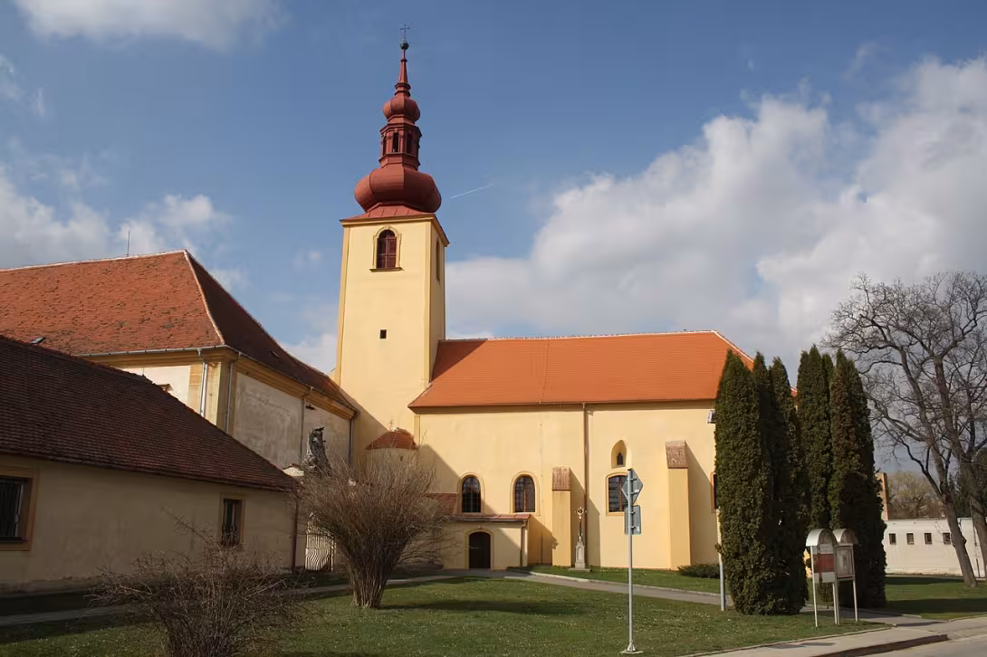 Heutige Ansicht – kostel svatého Petra a Pavla (Dalešice)