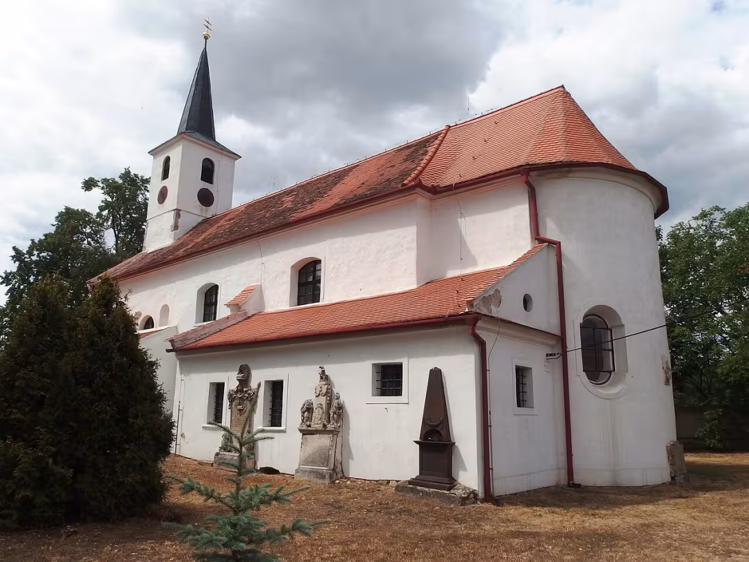 Dzisiejszy widok – kostel svatého Petra a Pavla (Horní Dubňany)