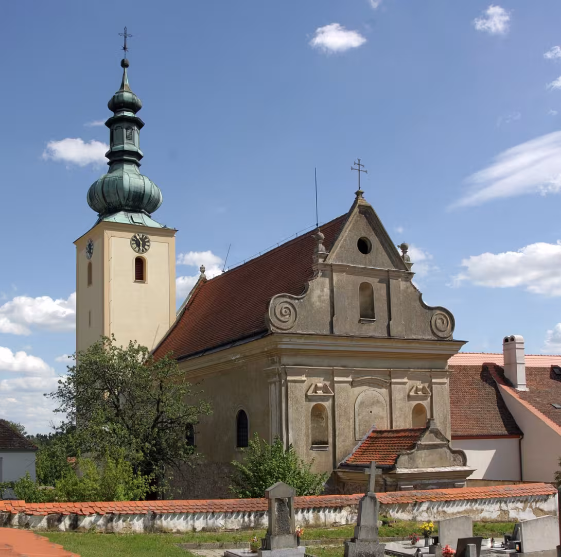 Dnešný pohľad – kostel svatého Zikmunda (Popice)